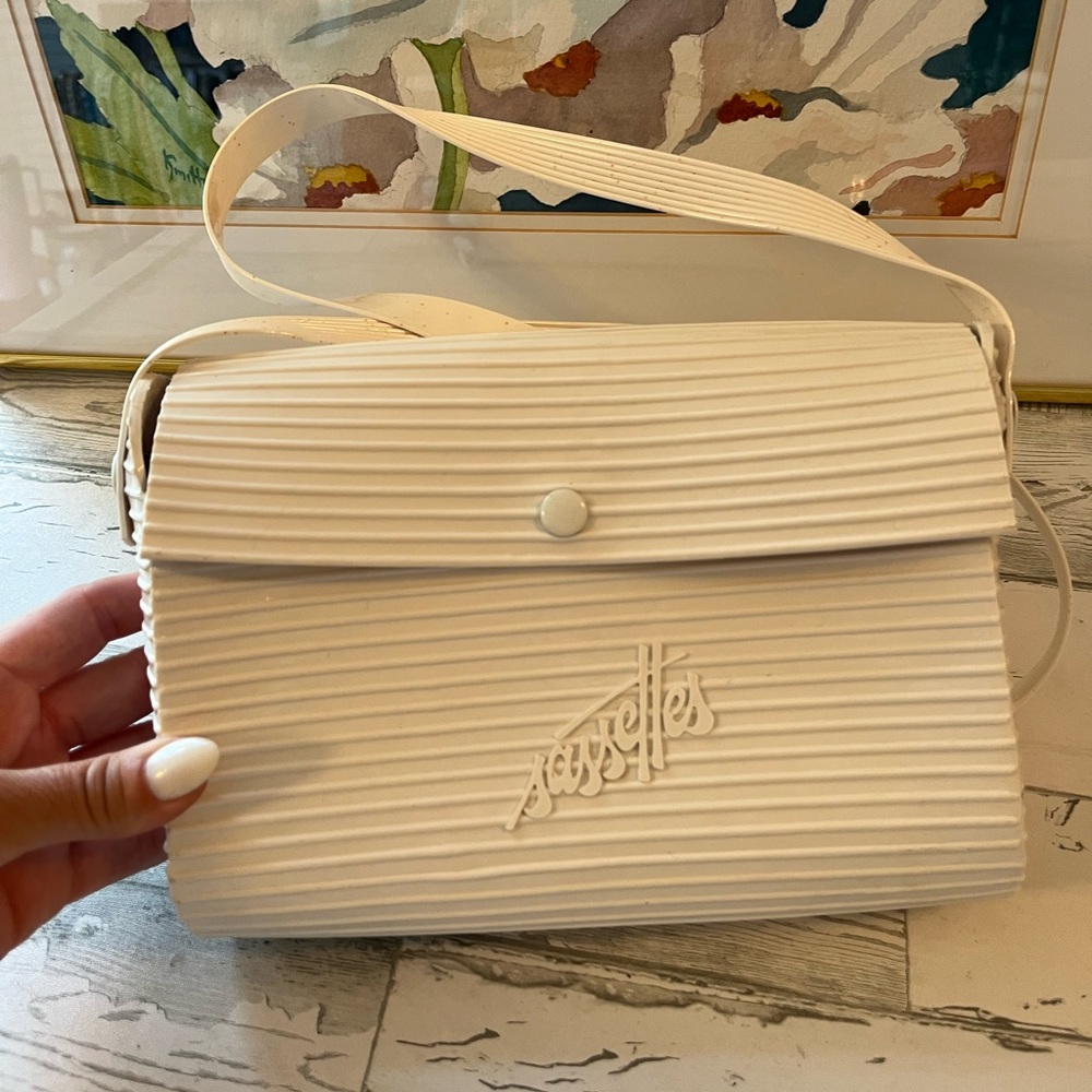 Vintage White Sassettes Ribbed Jelly Shoulder Bag